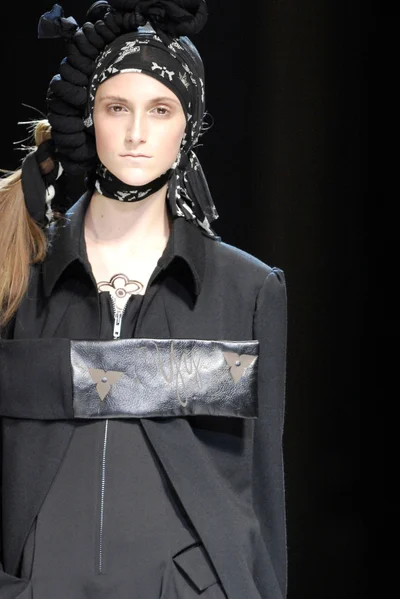 Look 4